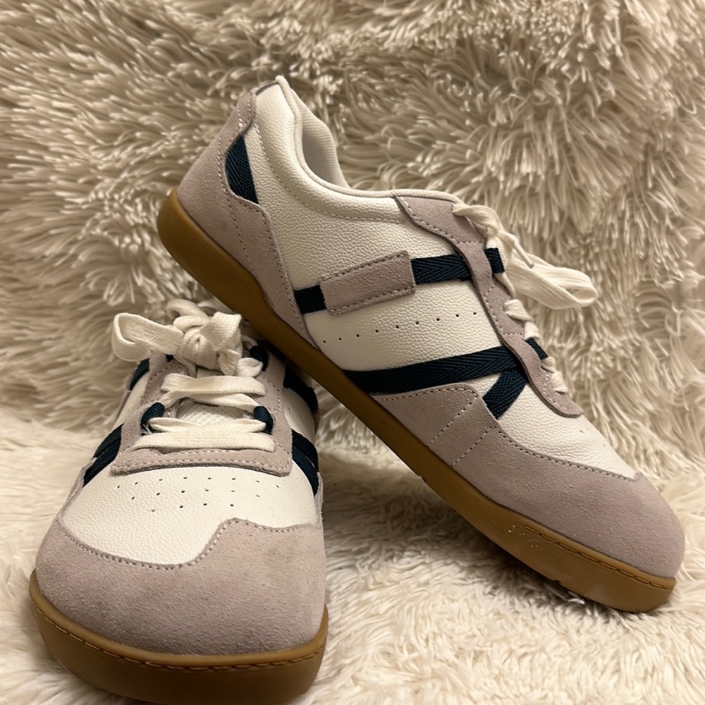 Xeroshoes. Kelso white, classic court-style, lightweight comfort